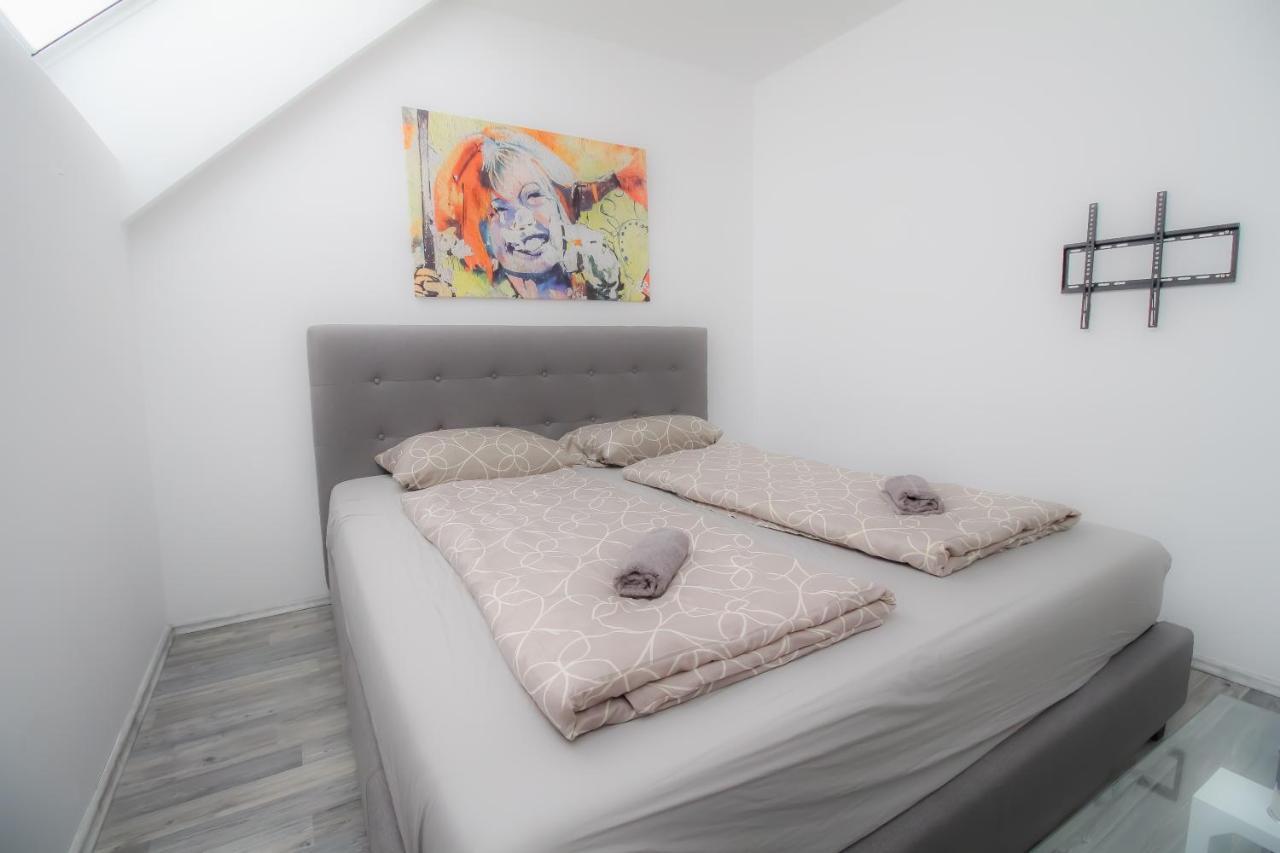 Private Triple Bedroom In Shared Apartment Dw171-4 Вена Экстерьер фото
